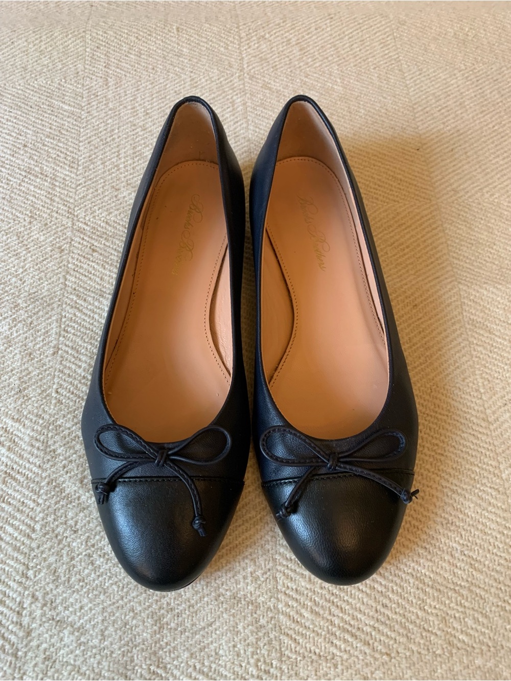 Brooks Brothers Dark Navy and Black Leather Ballet Flats